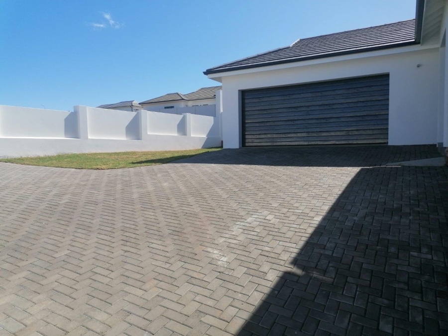 3 Bedroom Property for Sale in Jeffreys Bay Central Eastern Cape